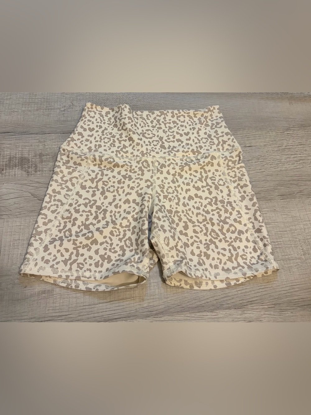 Evolution & Creation (EVCR) Biker Shorts in Leopard Print Women’s Sz Medium